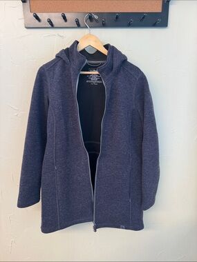 L.L. Bean Men's Hooded Jacket in Dark Navy Heather